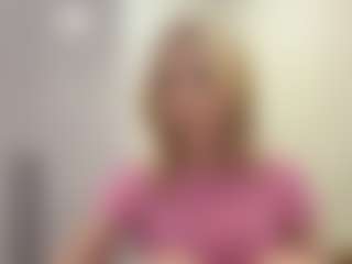 Maggie's Live Sex Cam Show