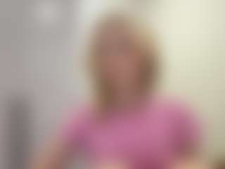 Maggie's Live Sex Cam Show
