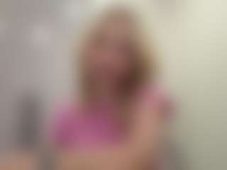 Maggie's Live Sex Cam Show