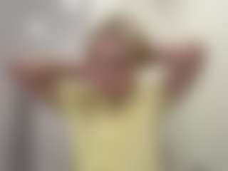 Maggie's Live Sex Cam Show