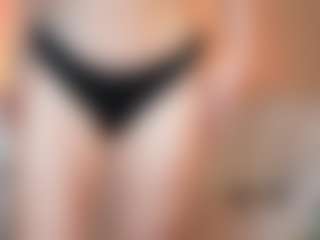 Live cam show with BambinaDolce - Average on Gym Cam Girls
