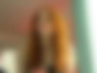 Live cam show with CaraFliger - Fingers on Chatstar