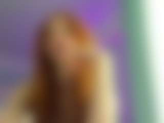 Live cam show with CaraFliger - Camel Toe on Dolls Live