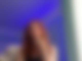 Live cam show with CaraFliger - Strip on Gym Cam Girls