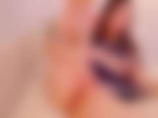 Live cam show with EllaNocturne - Camel Toe on Camiplay Live