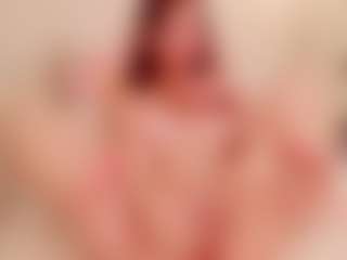 Live cam show with EllaNocturne - Fingering on StripNow