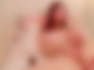 Live cam show with EllaNocturne - Thin on Camming Site