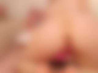 Live cam show with EllaNocturne - Thin on Camsoda