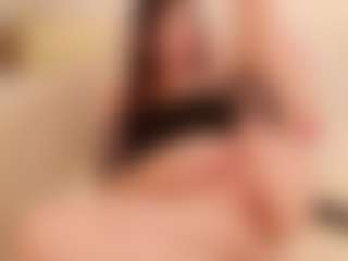 EllaNocturne's Live Sex Cam Show