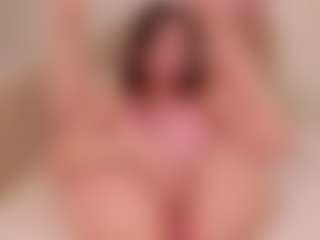Live cam show with EllaNocturne - Thin on milfzrlive.com