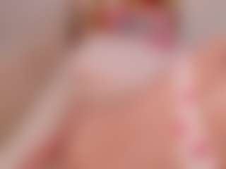 Live cam show with EllaNocturne - Brown Hair on CamSextacy