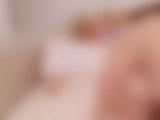 Live cam show with EllaNocturne - Camel Toe on livesuperchat.net