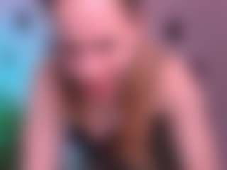 emma-dark's Live Sex Cam Show