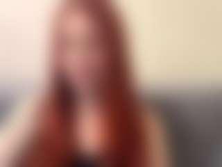Live cam show with GwenBielski - Drinking on Chatstar