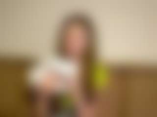 Live cam show with JadwigaLangdale - Tiny Tits on AdultVida.com