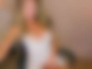 Live cam show with Lenamuti - Hairy Pussy on Cam Slut