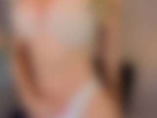 Live cam show with Lenamuti - Blonde Hair on camtv