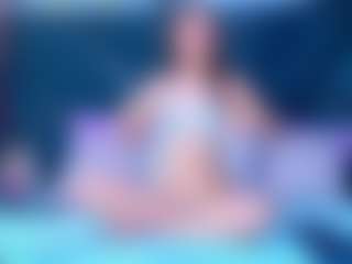 Live cam show with MiaStonn - Pegging on SinfulBabes