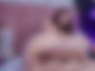 Live-Cam-Show mit MiaStonn - Skinny Ohmibod auf Camsoda