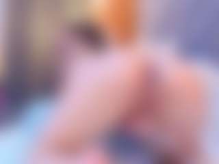 Live cam show with MiaStonn - Gape on Milfs Live