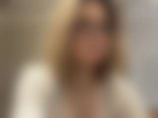 Live cam show with RamonitaMerle - Moaning on Camsoda