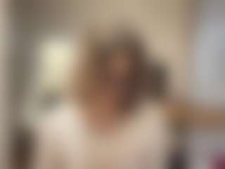 Live cam show with RamonitaMerle - Moaning on Uber Horny