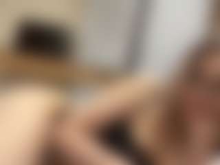 Spettacolo in cam dal vivo con RamonitaMerle - Domination su Camsoda