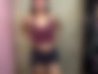 Live cam show with TerisaOrick - Athletic Public on SxyPornLive