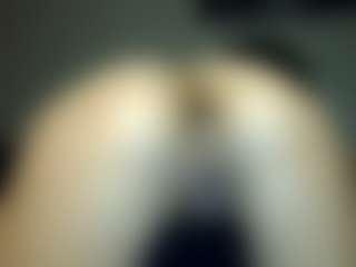 amikkorose's Live Sex Cam Show