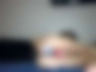 Live cam show with amikkorose - Smoking on liverealitysex.com