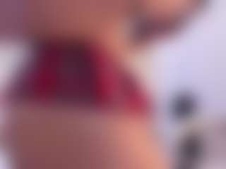 Live cam show with Kimberly-Montiel - Average on Milfs Live
