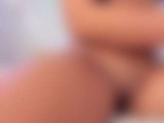 Live cam show with Kimberly-Montiel - Skinny on Milf Play