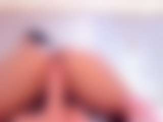 Live cam show with Kimberly-Montiel - Camel Toe on CamSodaAdn