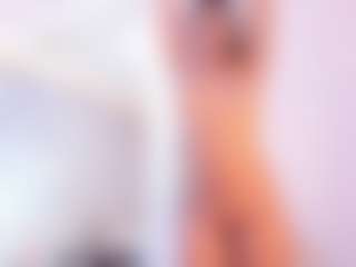 Live cam show with Kimberly-Montiel - Average on luckytryst.com