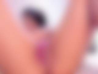 Live cam show with Kimberly-Montiel - College on Lustler