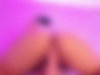 Live cam show with Kimberly-Montiel - College on Camsoda