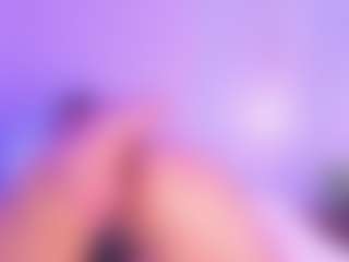 Live cam show with Kimberly-Montiel - Average on Free Soda