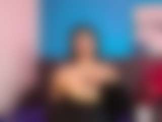 Live cam show with LexiSttar - Brown Eyes on Gym Cam Girls