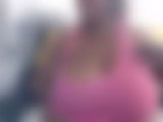 Live cam show with MATUREBUSSTY - Brown Eyes on CamClone