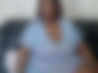 Live cam show with MATUREBUSSTY - Nipple Piercings on SpunkLive