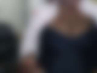 Live cam show with MATUREBUSSTY - Nipple Piercings on Milfs Live