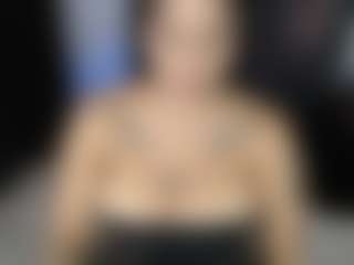 reislin69's Live Sex Cam Show