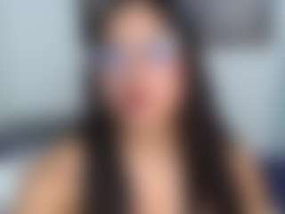 ValentinaGarcia03's Live Sex Cam Show