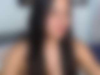 ValentinaGarcia03's Live Sex Cam Show