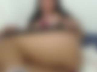 ValentinaGarcia03 MILF webcam performer live streaming