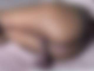 Live cam show with aaliyahvalencia - New Young Adult on StripNow
