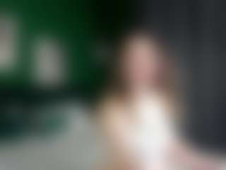 Live cam show with Alice-Ruby1 - Sweet on Camsoda Late Night