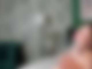 Live cam show with Alice-Ruby1 - Babygirl on friskycurves.com