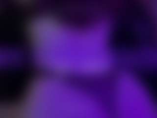Live cam show with amanda-bliss - Smoking on hrnylive.com