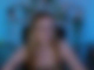 Live cam show with amanda-bliss - Normal on SxyPornLive